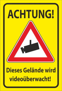 Warnschild Gelb mit dreieckigem Symbol und Text Videoüberwachung des Geländes